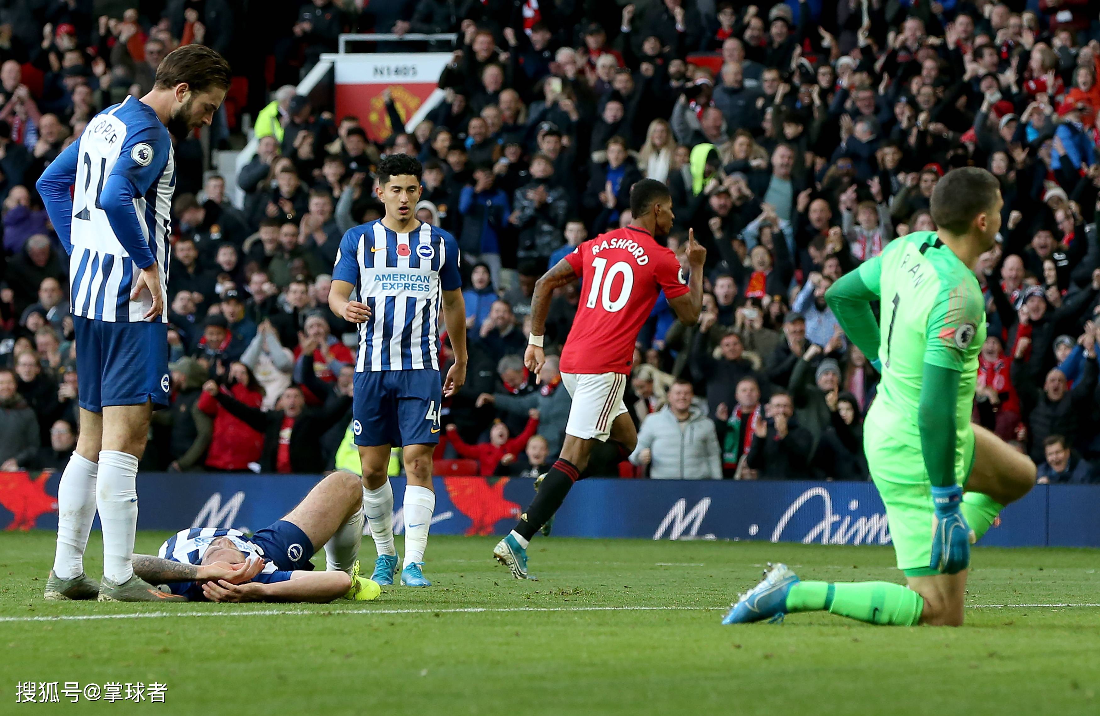 都充满了悬 都充满了悬